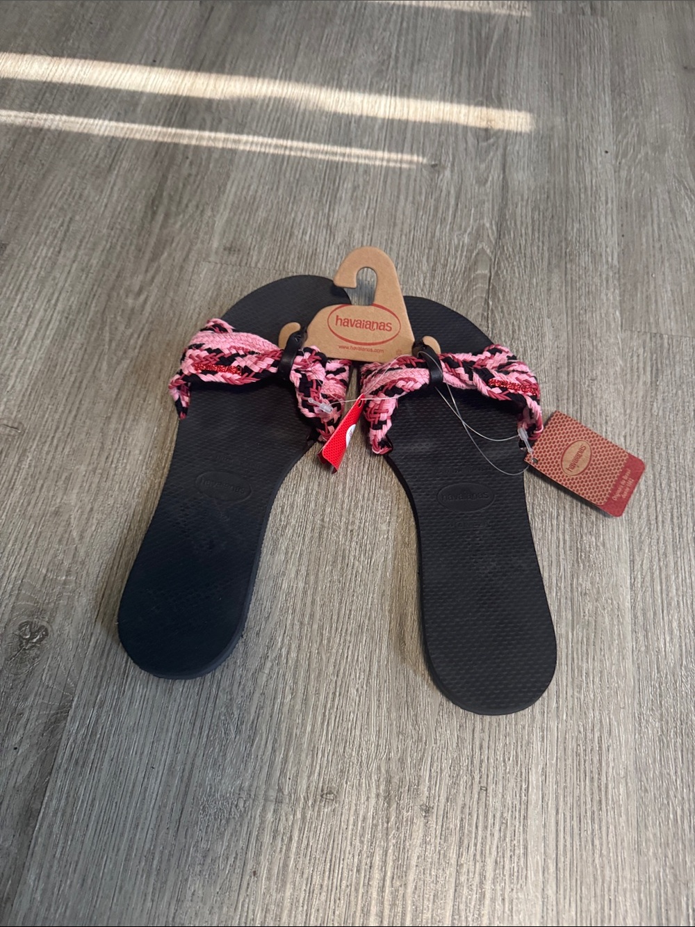Havaianas Women's Braided Pink & Black Flip Flops